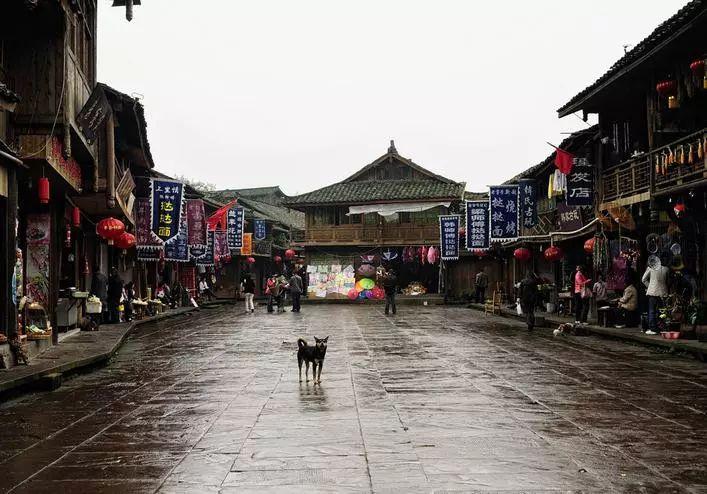 美丽俏佳人化妆培训告诉你,如何画出可爱的叶罗丽简笔画